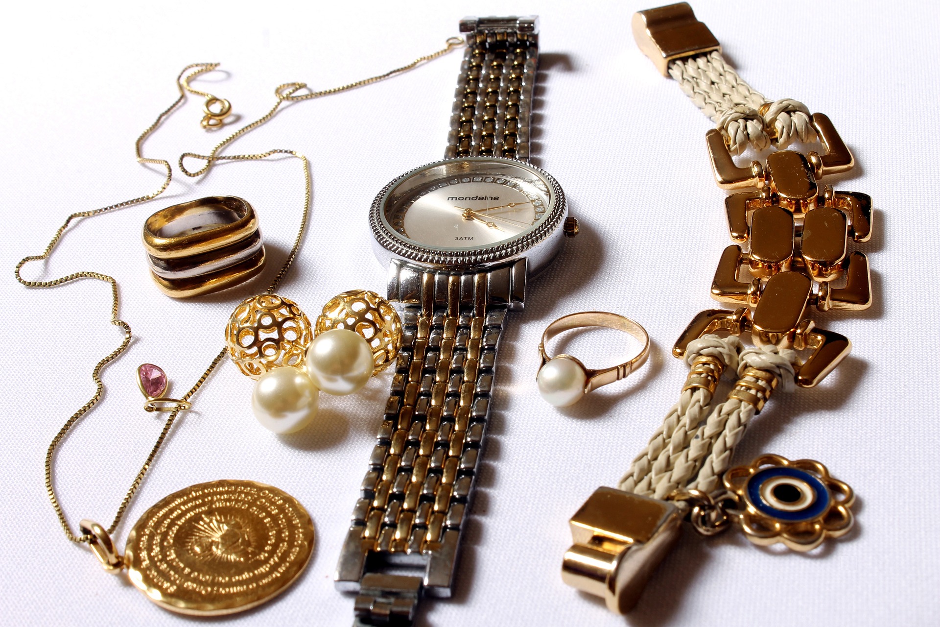jewelry-618429_1920